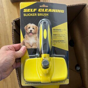 NWT All-In-One Self Cleaning Slicker Dog & Cat Grooming Brush